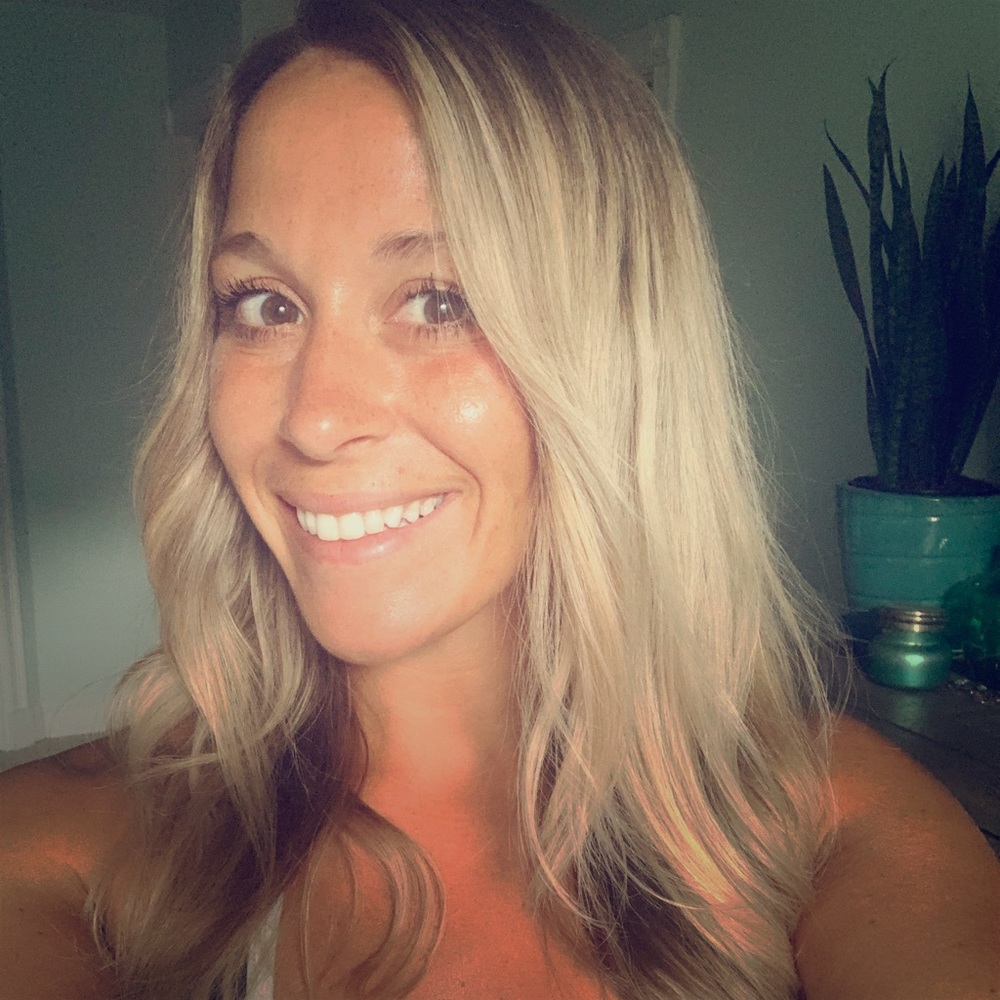 Meet your Posher, Raquel